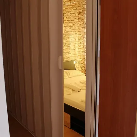 Otel In Rainbow2